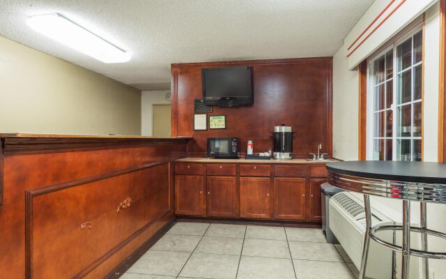 Studio 6 Suites San Ysidro, CA -San Diego South Bay