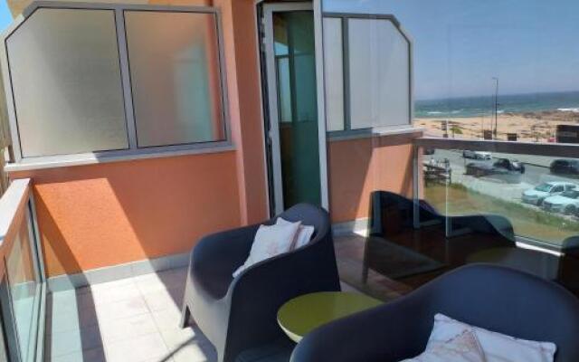 H2OPorto Beachfront Apartment