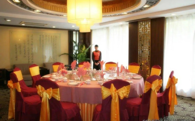 Yunsong Garden Hotel