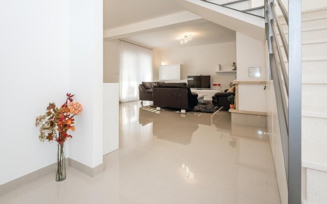 Beautiful Home in Razanj With Wifi and 3 Bedrooms
