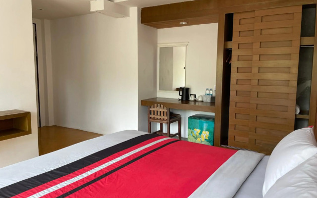 See Through Boutique Resort