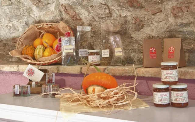 Agriturismo Zafferano E Dintorni
