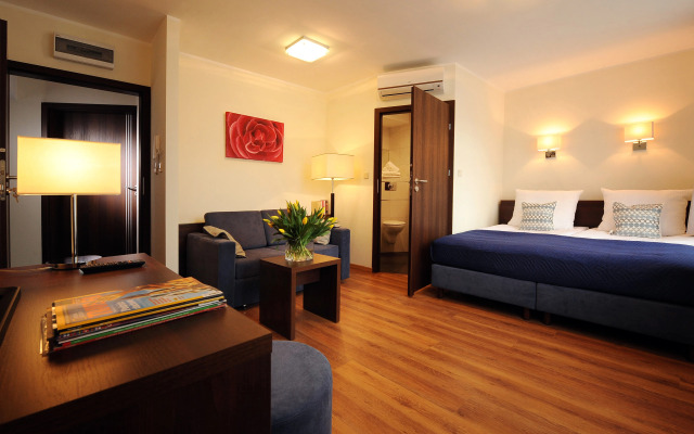 Armon Residence