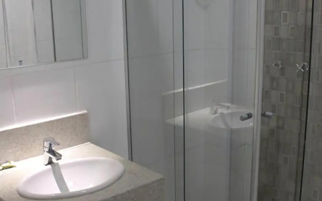 Assay Plaza Hotel