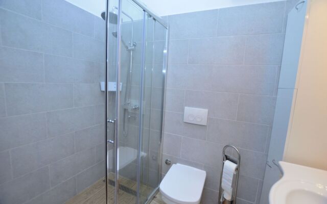 Pool And Garden Apartment Happy Sound