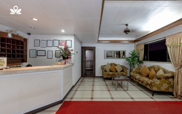 Zen Rooms Basic Mercenary Inn