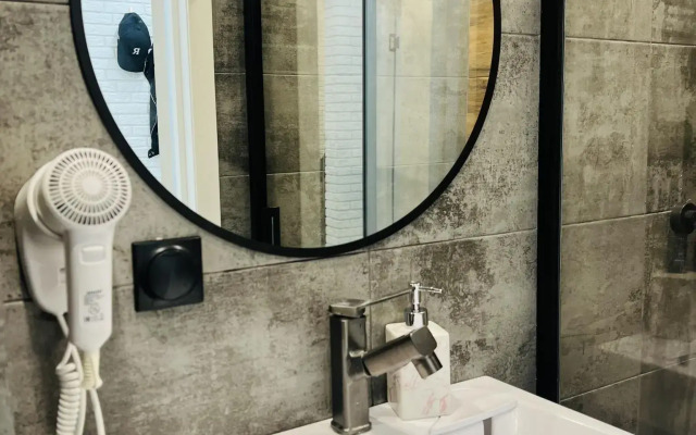 I'm at home on 178B Gorodskaya Street