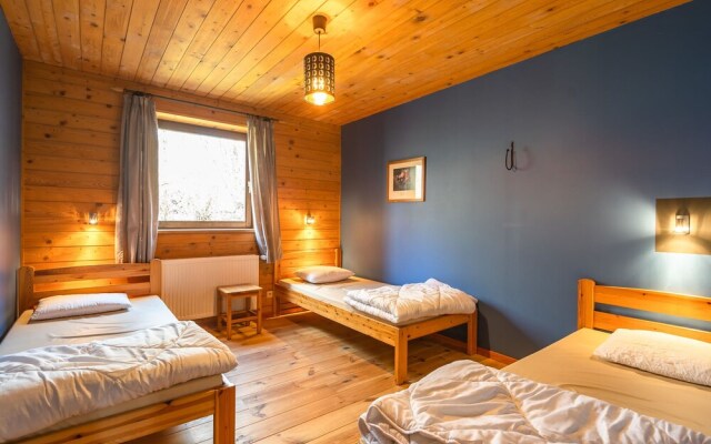 Spacious Chalet in Waimes With Garden