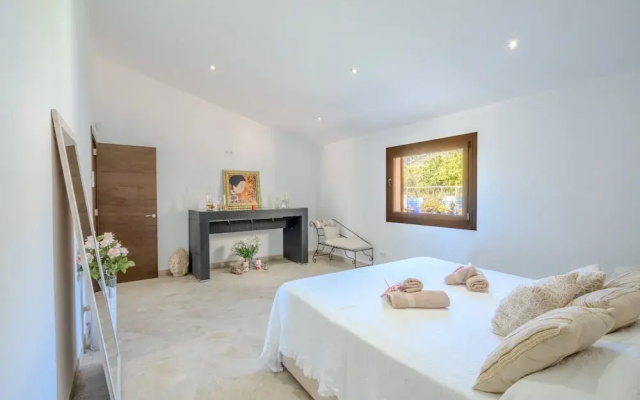 Charming Country House in Selva