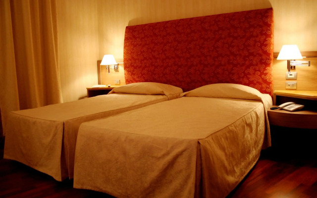 Poli Hotel