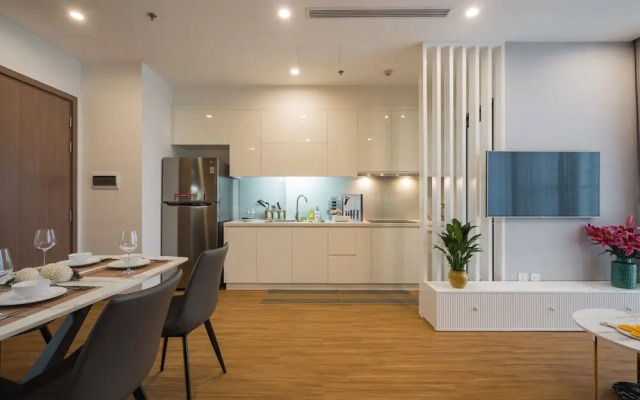Bom Homes - Vinhomes Skylake Serviced Apartment