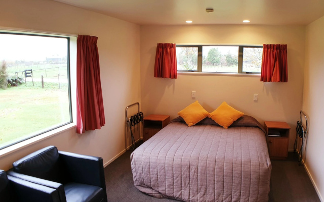 Glacier View Motel – Guest Rooms – Franz Josef