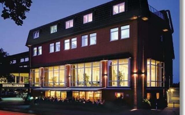 Отель Munte-Wellnesshotel am Stadtwald