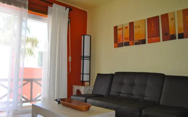 Luna Antigua by Mamitas Beach