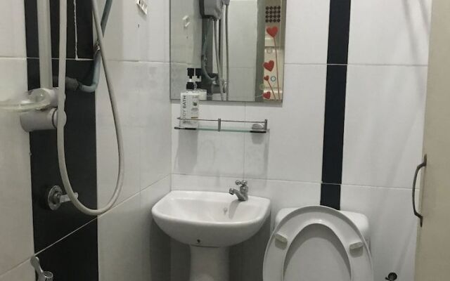 OYO 897799 Jembal Dynasty Inn