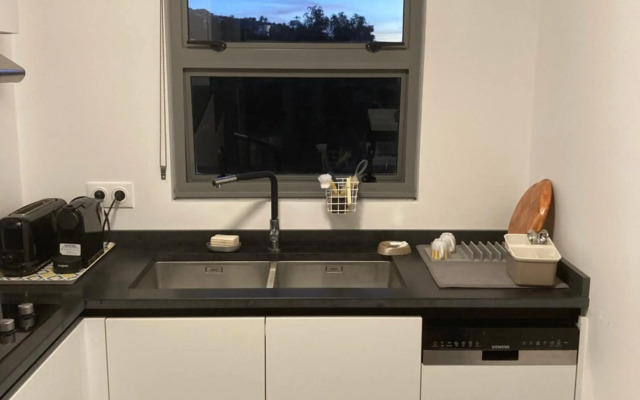 Standing Residence Kumuhei