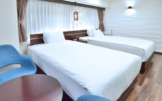 Breath Hotel