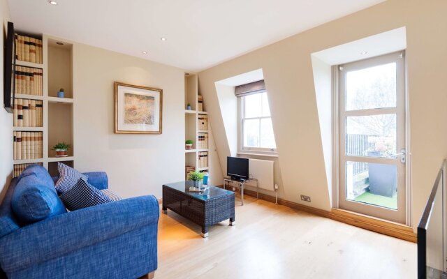 The Kempsford Gardens Nest - AG01