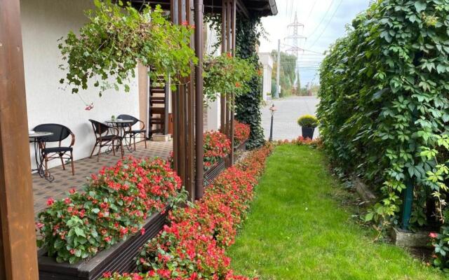 Hotel Yarus