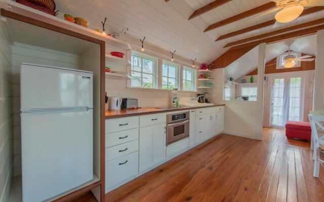 Redfish Cottage Apartment 1