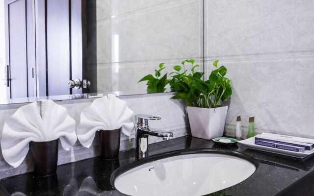 Red Coral Ha Long Hotel