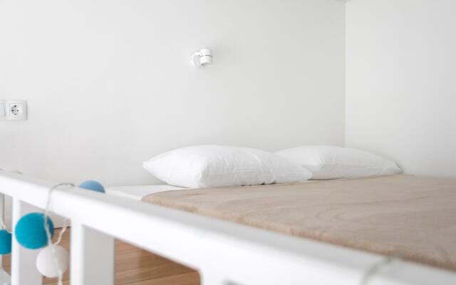 Апартаменты на Воскресенской набережной 20