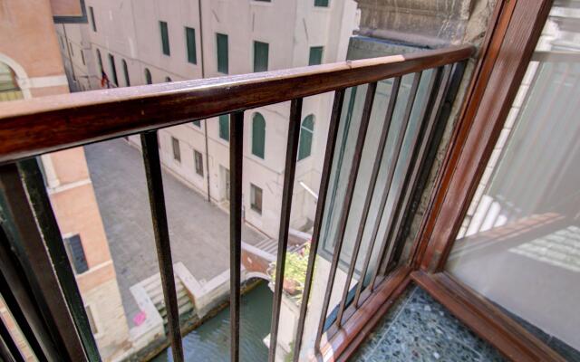 SAN MARCO CANAL VIEW#2 aircond, 4 pax, 120sqm Wifi