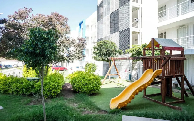 Poliforum Modern 2BR Modern Apartment