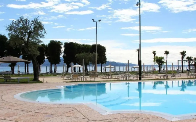 Hotel Atelier Gardone Riviera & Beach