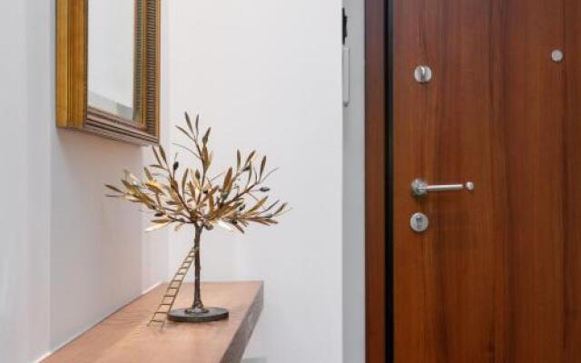 Glyfada Gallery Apartment