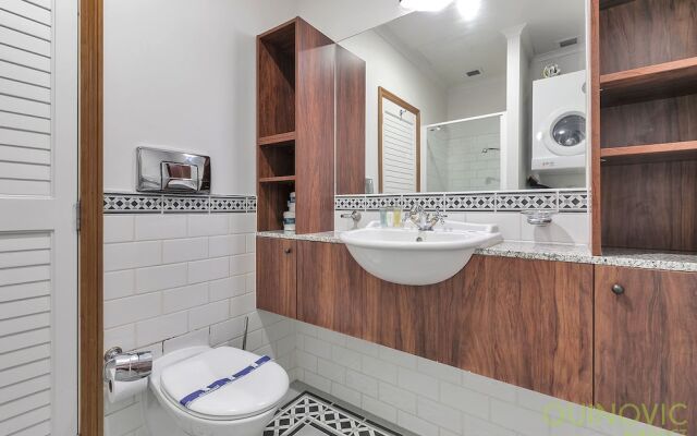 QV Refined & Central Apartment - 827