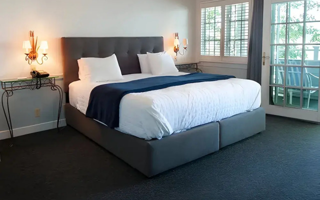 Sand Hill On The Lake