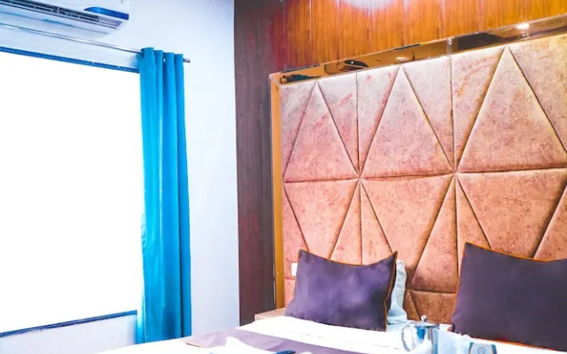 Roomshala 004 Mannat Residency