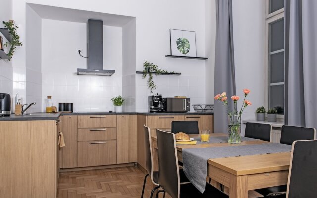 3D FLORIANSKA 15 Apartament