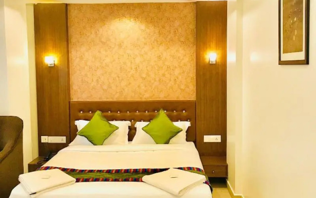 Regalia Inn & Suites