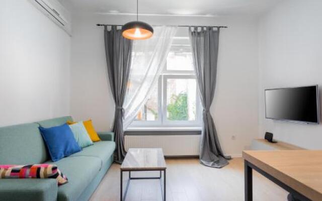 Go2Zagreb Chick Apartment