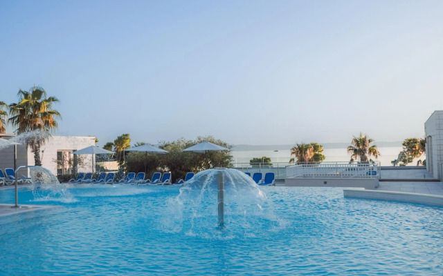 Romana Beach Resort