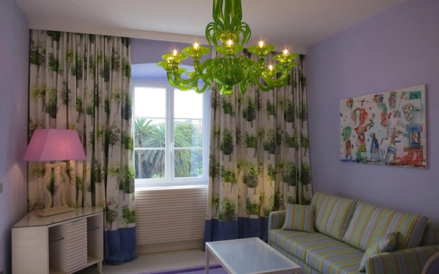 Hotel Lemongarden