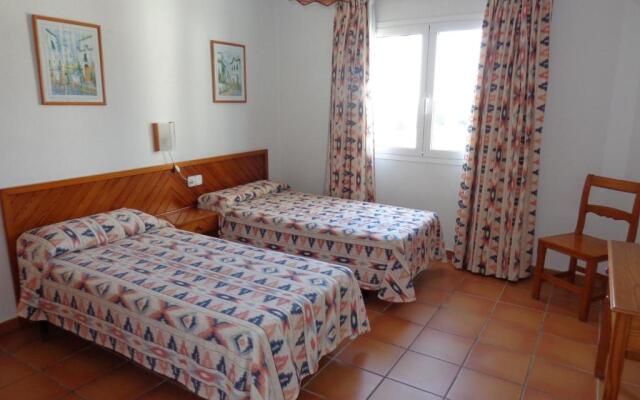 Benet Los Pinares Apartments