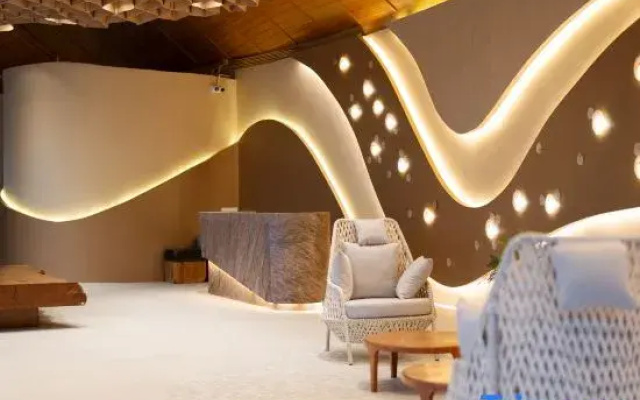 Mahutsachan Khlong Thom
