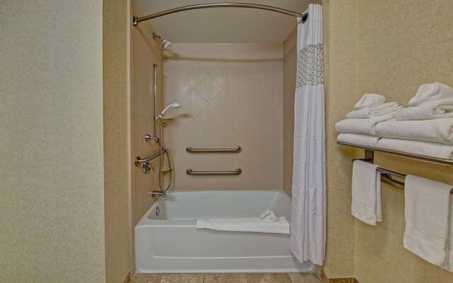 Hampton Inn & Suites Stuart-North