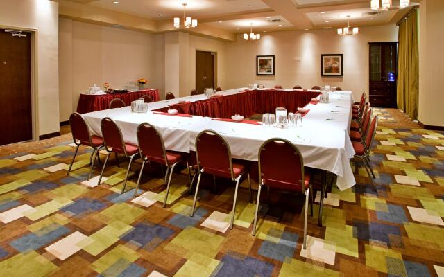 Holiday Inn Hotel & Suites Kamloops by IHG
