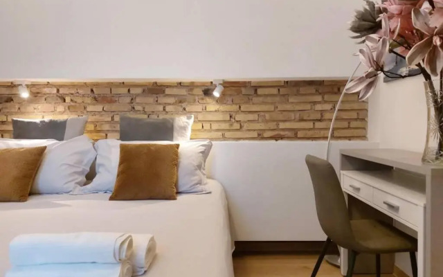 Aventino Contemporary Apartment