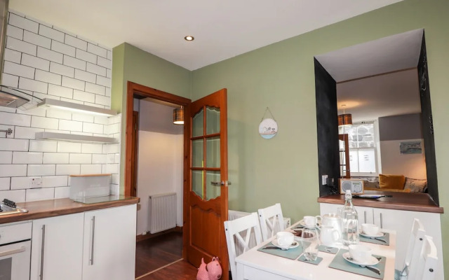 2 Seafield Place