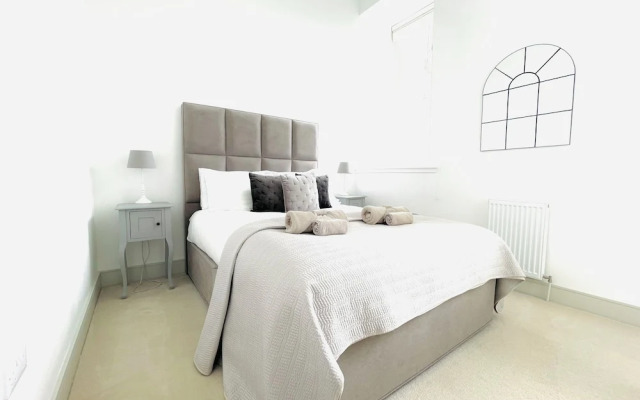 Great Glen Townhouse