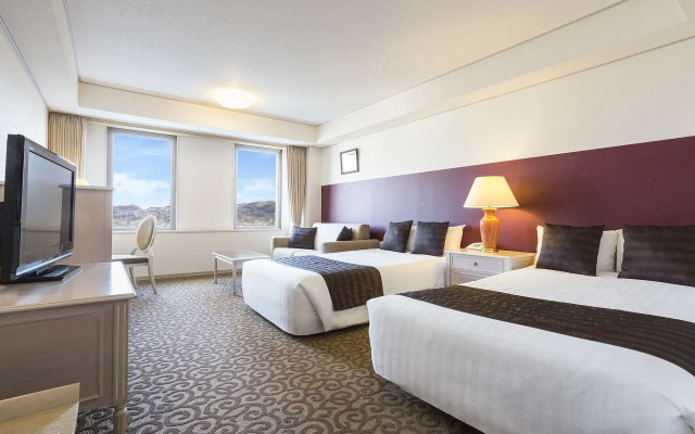 Luke Plaza Hotel