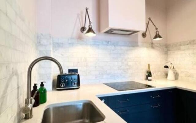 Redland Suites - Apartment 4