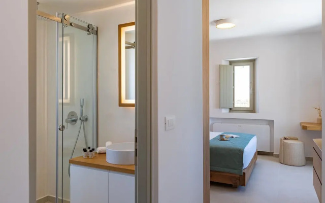Platies Luxury Apartments Santorini