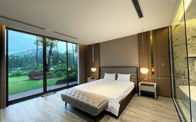 Venus Villa Flamingo Dai Lai by MAPSTAR
