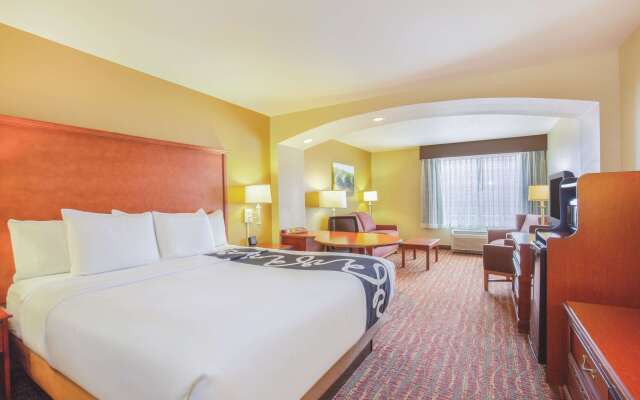 La Quinta Inn & Suites by Wyndham Bentonville